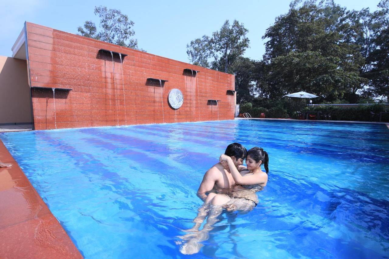 فندق Aveo By Amatra, Gateway To Corbett Kashipur المظهر الخارجي الصورة
