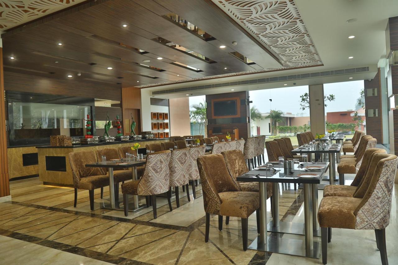 فندق Aveo By Amatra, Gateway To Corbett Kashipur المظهر الخارجي الصورة